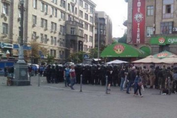 13 человек задержали после столкновений между футбольными фанатами
