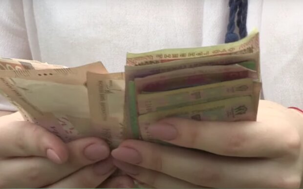 Деньги. Фото: скрин youtube