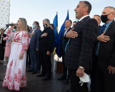 Адепты Порошенко, фото facebook