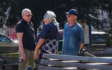 Пенсионеры. Фото: скрин youtube