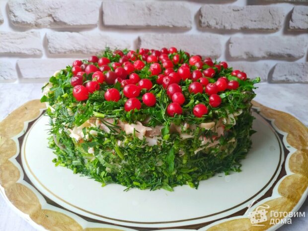 Салат с грибами и крабовыми палочками - простой и вкусный рецепт с пошаговыми фото