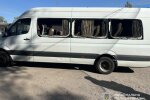 Наслідки атаки російського безпілотника на рейсовий автобус, траса Нікополь-Дніпро перекрита