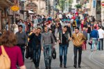 Львів`яни масово опиняються на вулиці, Садовий розводить руками: більше 30 тисяч