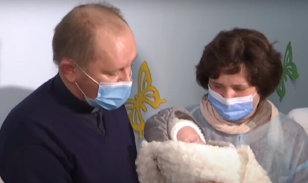 Во Львове спасли роженицу и ребенка от коронавируса: YouTube ТСН