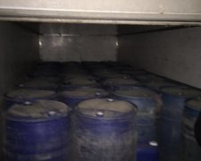 Контрабанду спирту на мільйон гривень перехопила СБУ (фото)