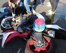 П'яний водій побив мотоцикліста за порушення правил