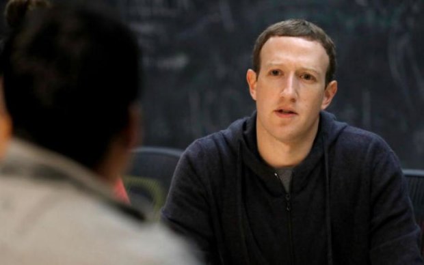Facebook відмовився від власних слів заради грошей