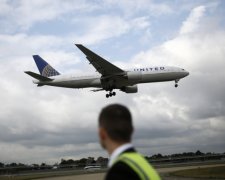 Авіакомпанія United Airlines знову вляпалася в скандал