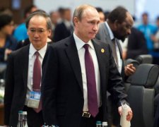 Як на дріжджах: соцмережі посміялися над "розкладним" Путіним