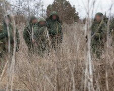 Военные в поле, фото со свободных источников