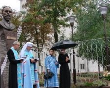 В Івано-Франківську з'явився пам'ятник Пулюю