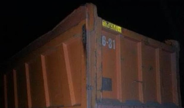 Чоловік намагався вивезти 27 тонн металопродуктів із зони АТО