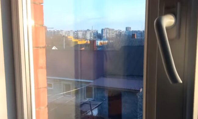 Утепление окон, скриншот с видео