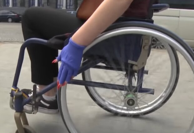 Люди з інвалідністю, кадр з відео