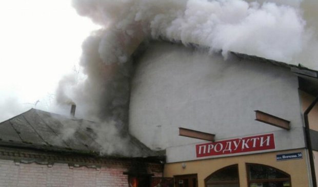 Продуктовий магазин чотири години палав на Полтавщині