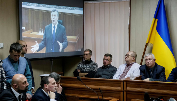 Главное за ночь: второе бегство Януковича и зарплаты 2019 года