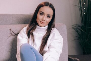 "Холостячка" Мішина в купальнику розповіла про життя до Еллерта: "Розучилася насолоджуватися"