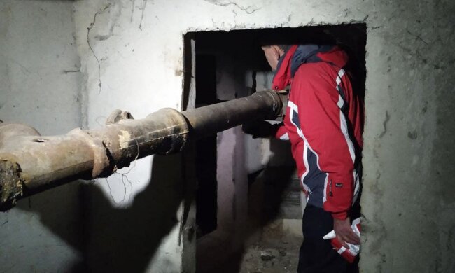 Трубы "просыпаются" после зимы: жителей многоэтажек могут постигнуть новые проблемы