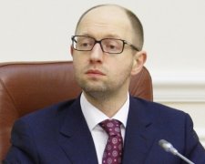 Яценюк открыл первый IT-инкубатор в Украине