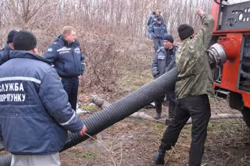 На Полтавщині спалахнули три гектари торфовищ (фото, відео)
