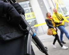 Квартири активістів "Українського вибору" взяли в облогу озброєні люди у масках