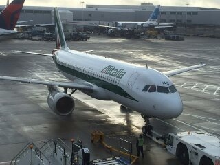 Літак Alitalia, Airline Geeks