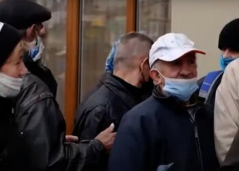 пенсионеры, скриншот из видео