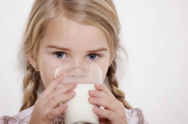 В Україні активізують програму "Шкільне молоко"