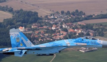 Вищий пілотаж: український льотчик прославився на весь світ