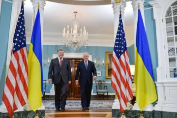 Еще не согласовано: о чем договорились Порошенко и Тиллерсон