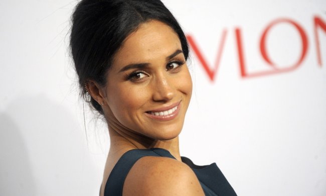 Стилісти проаналізували найкращі образи Меган Маркл: повторити зможе кожна