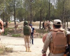 Полонених путінських найманців упізнали колеги