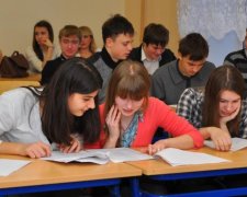 Пересиділи в Однокласниках: жарти у щоденниках розлютили соцмережі