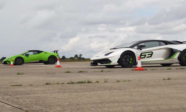 Lamborghini Aventador SVJ и Huracan Performante, скриншот