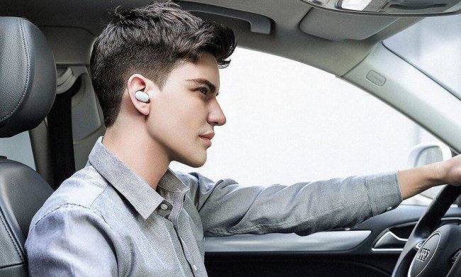 Mi Bluetooth Headset Mini: беспроводная гарнитура с одним наушником