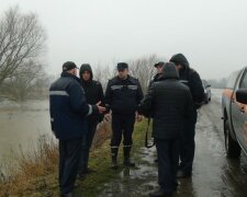 На Прикарпатье сходят с ума реки, спасатели бьют тревогу: "Очень осторожно!"