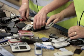 Старые смартфоны превратятся в олимпийские медали