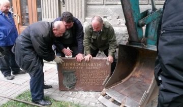 Секретар Київради пообіцяв розібратися з комунальниками-варварами (фото)