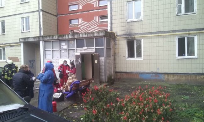 Пожар в Киеве, фото: Позняки Осокорки