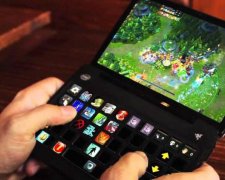 Samsung вривається в кишеньковий кіберспорт