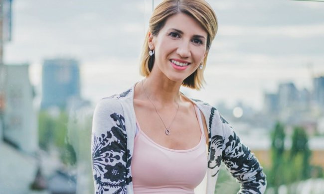 Аніта Луценко вийшла у світ з маленькою донькою та похвалилася новими подорожами: фото