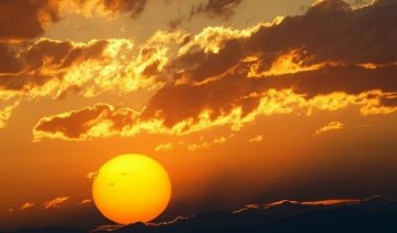 Астрономы отметили, что на солнце исчезли пятна 