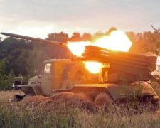Террористы из "Градов" обстреляли жилые дома в Авдеевке