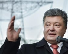Не Савченко: Порошенка атакували бурульки