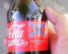 Терористи продають "Сoca-cola" зі своєю символікою