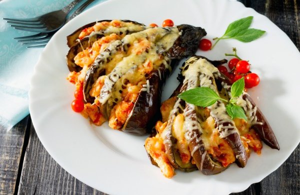 Самый вкусный рецепт фаршированных баклажанов