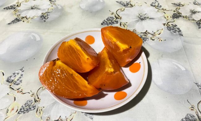 Хурма, фото: Знай.ua