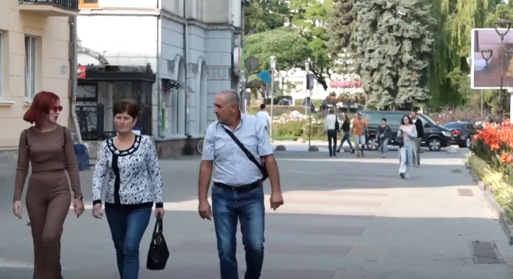 Тепла осінь. Фото: скрін youtube