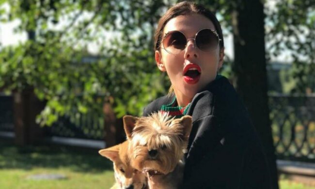 Седокова подякувала батькові сина за "лікувальну грязь"