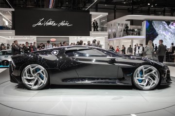 Bugatti выпустила самый дорогой автомобиль в мире в единственном экземпляре: черная молния